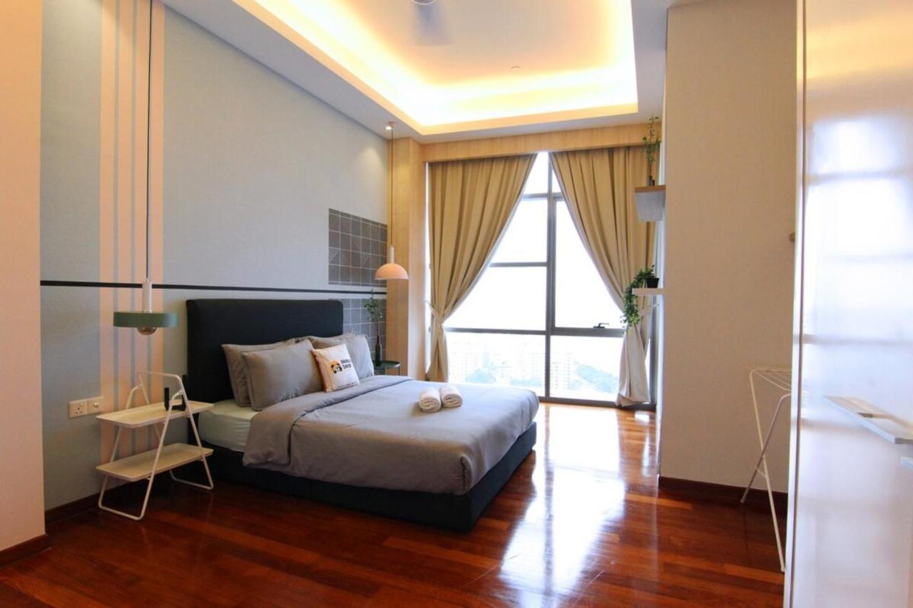 The Azure Residences Kampong Baharu Sungai Way Exterior foto
