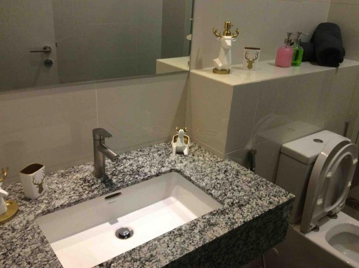 The Azure Residences Kampong Baharu Sungai Way Exterior foto