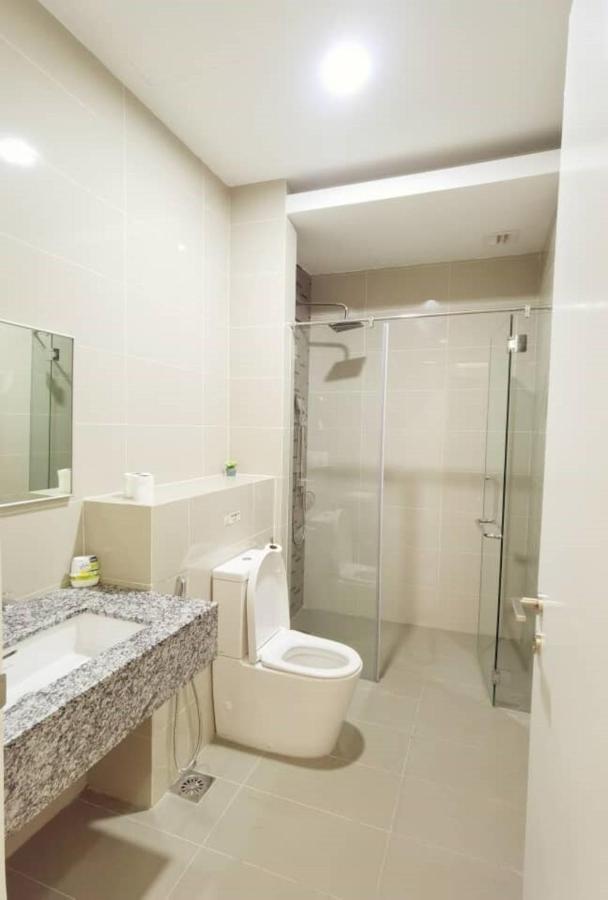 The Azure Residences Kampong Baharu Sungai Way Exterior foto